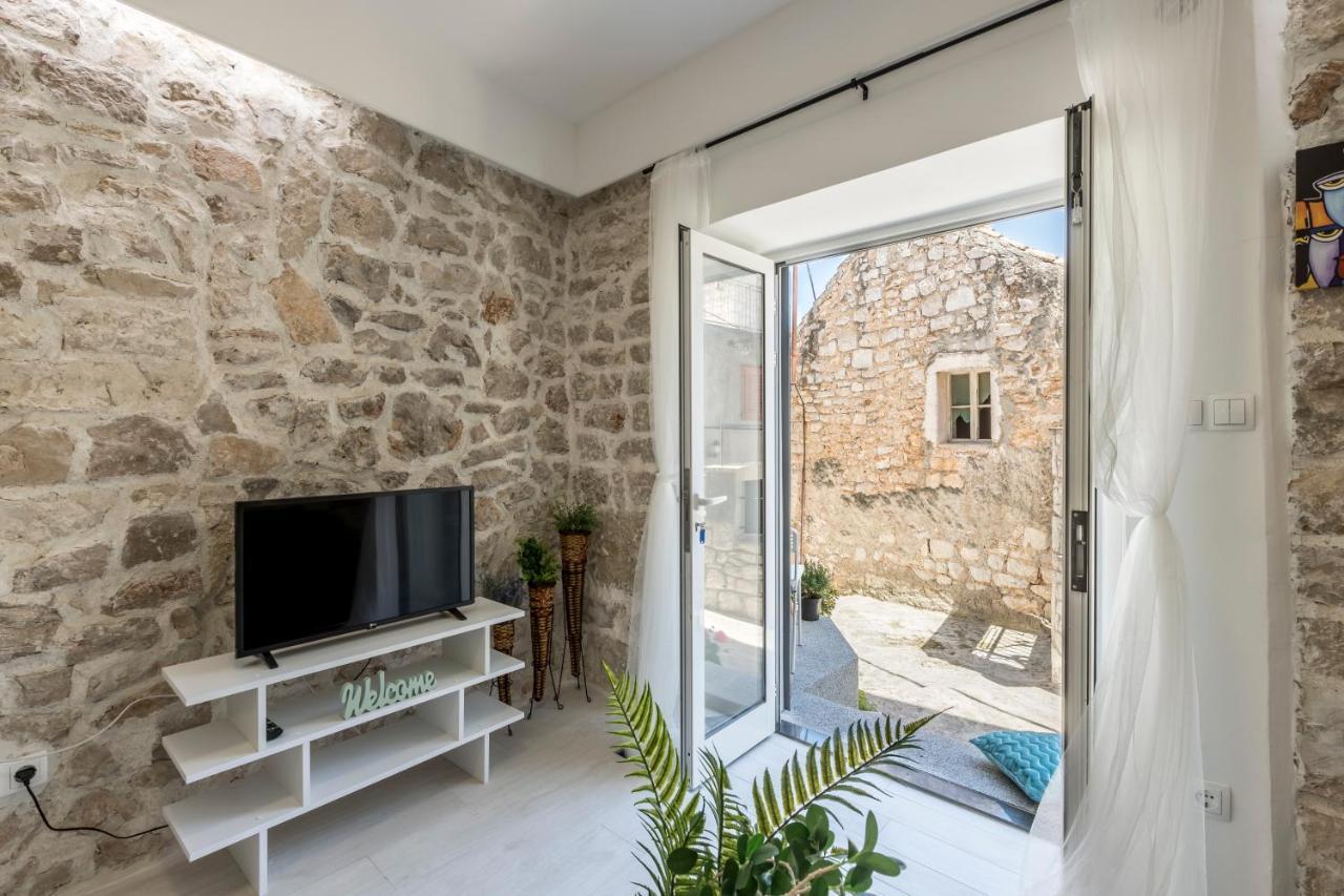 Luxury Apartments Skalinada Near Beaches, Tisno - Dalmatia Экстерьер фото